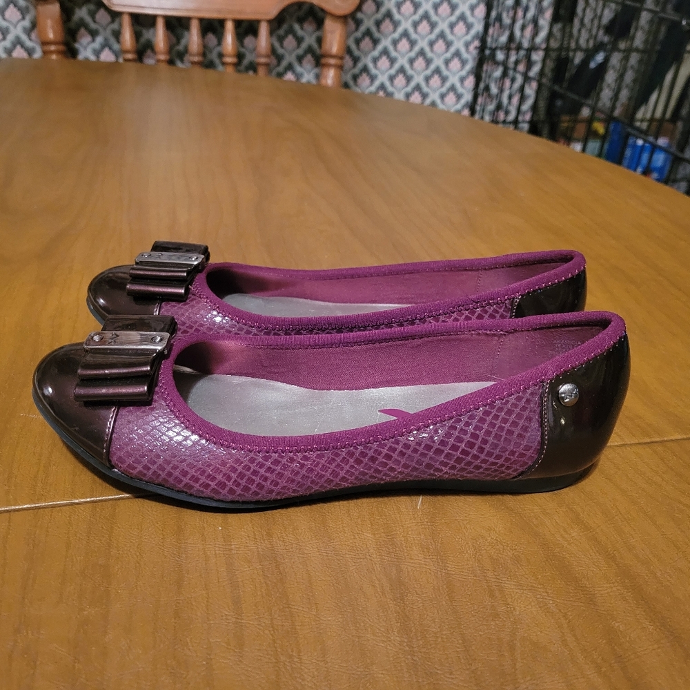 Anne Klein sport flats